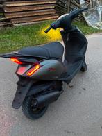 Piaggio zip 172cc, Fietsen en Brommers, Ophalen, Zo goed als nieuw, Zip