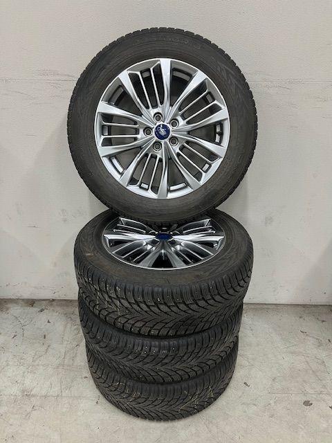 Winterset Ford Kuga Nokian WR SUV4 225/60 R18, Auto-onderdelen, Banden en Velgen, Banden en Velgen, Winterbanden, 18 inch, 225 mm