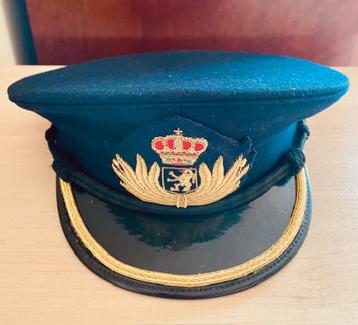 Te koop: 5 kepie's Landmacht + 1 wandelhoed beschikbaar voor biedingen