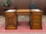 Klassiek Engels bureau #516, Huis en Inrichting, Bureaus, Ophalen of Verzenden, Zo goed als nieuw, Bureau