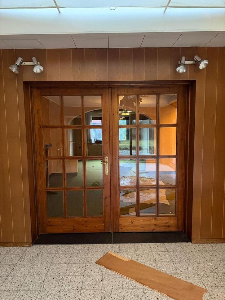 Houten deur te koop, inclusief omkadering, Bricolage & Construction, Fenêtres & Moustiquaires, Utilisé, Porte intérieure, 200 à 215 cm