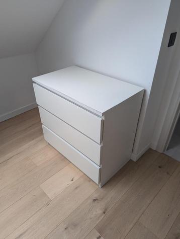 Ladekast beschikbaar voor biedingen