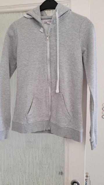 sweat à capuche taille S