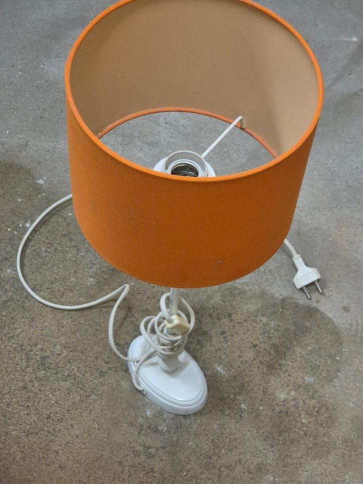 Vintage lamp, Huis en Inrichting, Lampen | Tafellampen, Zo goed als nieuw, 50 tot 75 cm, Metaal, Stof, Ophalen