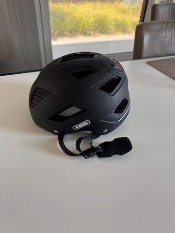 ANUS FIETS HELM - MAAT M 52-58 beschikbaar voor biedingen