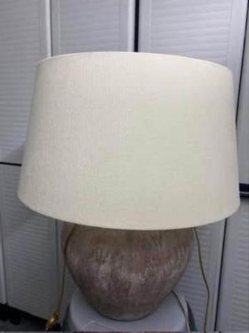 Lamp beschikbaar voor biedingen
