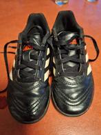 Chaussures de foot 29 Addidas, Schoenen, Gebruikt, Ophalen of Verzenden