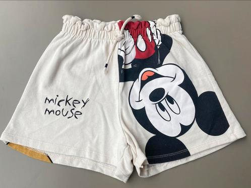 Short Mickey Mouse Zara 152-158, Enfants & Bébés, Vêtements enfant | Taille 152, Comme neuf, Fille, Pantalon, Enlèvement ou Envoi