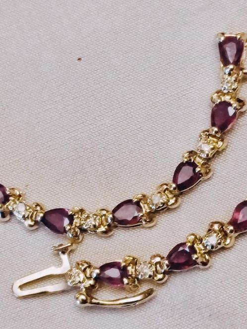 Gouden armband met natuurlijke robijnen en diamanten, Handtassen en Accessoires, Armbanden, Zo goed als nieuw, Goud, Goud, Met edelsteen