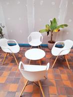 4 stoelen Kiera Davidi design + salontafel Vitra Eames stijl, Huis en Inrichting, Metaal, Vier, Gebruikt, Ophalen of Verzenden