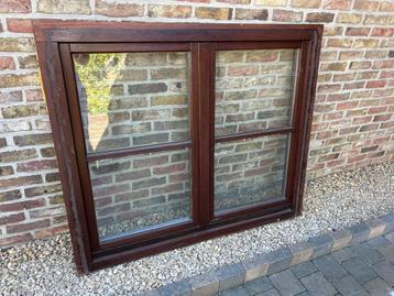 Meranti Raam open-kiep Dubbel glas- nieuwstaat beschikbaar voor biedingen