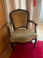 Paire de fauteuils cabriolets Louis XV, Ophalen