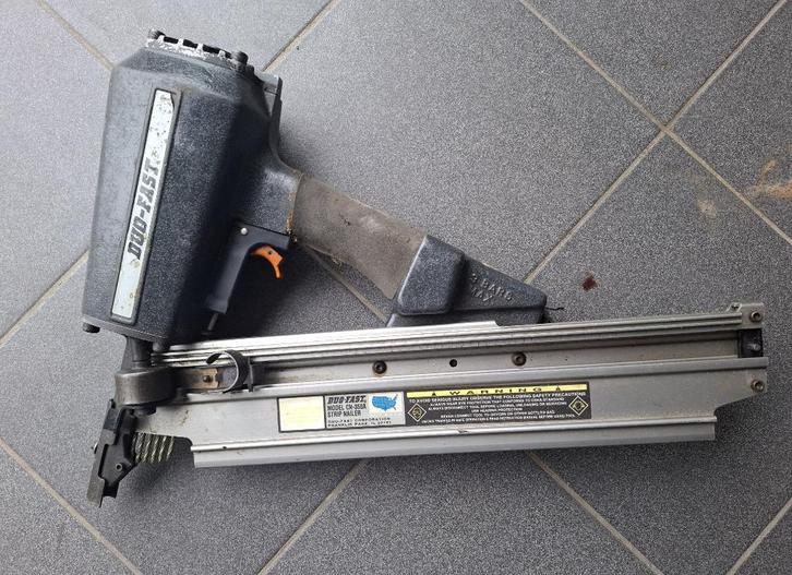 Cloueuse pneumatique professionnelle., Doe-het-zelf en Bouw, Gereedschap | Handgereedschap, Zo goed als nieuw, Ophalen