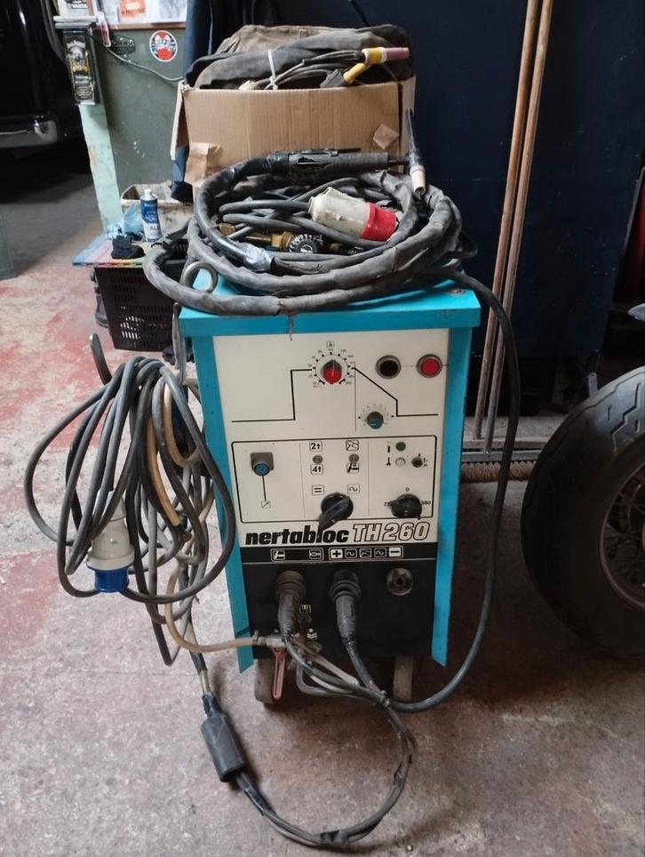 TIG  Type  AC/DC  de marque S.A.F  NERTABLOC, Bricolage & Construction, Outillage | Soudeuses, Tig, Enlèvement