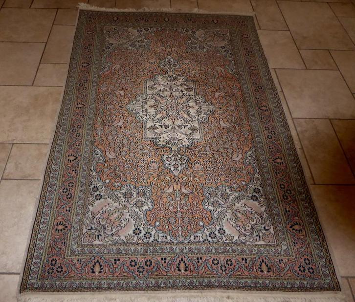 Handgeknoopt tapijt 1m90 x 1m20, Antiek en Kunst, Antiek | Tapijten, Tafelkleden en Textiel, Ophalen of Verzenden