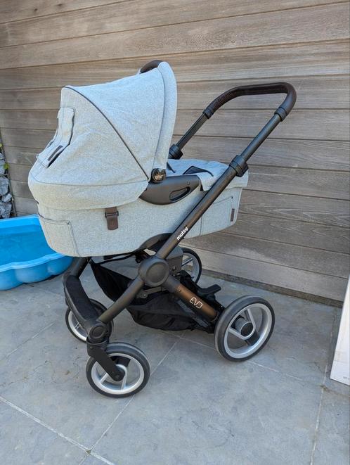 Mutsy complete set in zeer goede staat, Kinderen en Baby's, Kinderwagens en Combinaties, Zo goed als nieuw, Kinderwagen, Mutsy