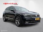 Volkswagen Tiguan 1.4 TSI 4Motion R-Line Highline Business, Auto's, Automaat, Stof, 4 cilinders, 2000 kg