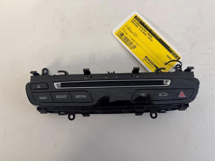 Radiobedienings paneel van een Mercedes C-Klasse, Auto-onderdelen, Dashboard en Schakelaars, Mercedes-Benz, Gebruikt, 3 maanden garantie