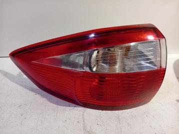 ARRIÈRE ENSEMBLE FEUX ARRIÈRES GAUCHE Ford C-Max (DXA), Utilisé, Ford