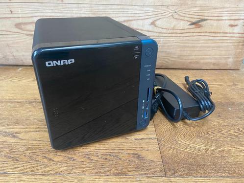 Qnap TS-453B NAS *8gb ram upgrade* + evt. hdd, Computers en Software, Harde schijven, Zo goed als nieuw, SATA, Ophalen of Verzenden