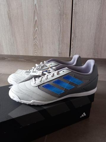 Adidas Super Sala 2 beschikbaar voor biedingen