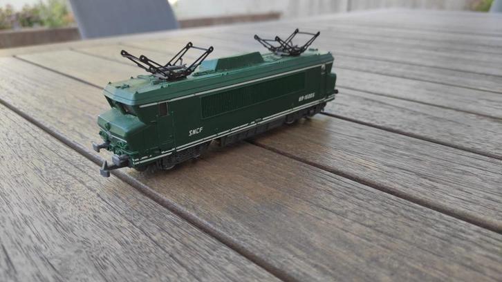 Locomotive SNCF BB-15005 – JOUEF de 1980, Hobby en Vrije tijd, Modeltreinen | H0, Gebruikt, Locomotief, Gelijkstroom, Jouef, Ophalen