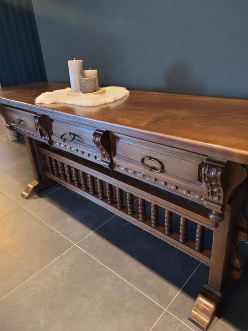 Antieke baroque console in mooie staat in massief notenhout, Maison & Meubles, Tables | Dessertes, Comme neuf, Enlèvement