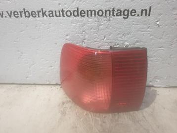 ACHTERLICHT LINKS BUITEN Audi 80 (B4) (01-1991/12-1995) beschikbaar voor biedingen