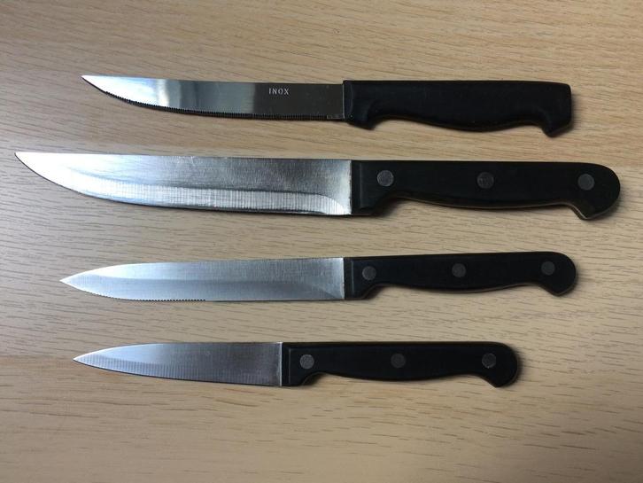 4 roestvrijstalen keukenmessen, Huis en Inrichting, Keuken | Bestek, Ophalen of Verzenden