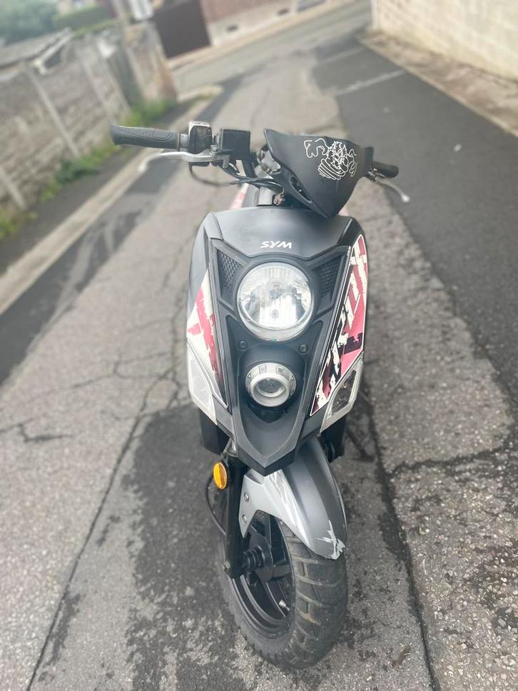 Sym crox 2015 classe A (sans permis 25cc ) avec papier 2cle, Fietsen en Brommers, Scooters | Kymco, Zo goed als nieuw, Overige modellen