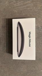 Apple Magic mouse-zwart- nooit gebruikt !, Computers en Software, Muizen, Ophalen, Muis, Zo goed als nieuw, Draadloos