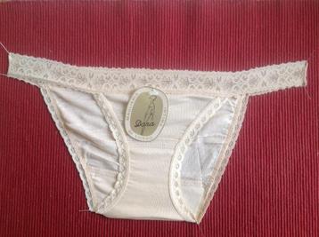 LUXE  DAMESLINGERIE beschikbaar voor biedingen