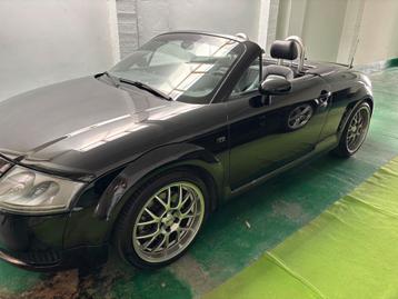 Audi TT Roadster, 04/2001 avec toit rigide et capote souple, Cuir, Noir, Particulier, Euro 4
