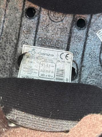 Tok/ helm voor paardrijden beschikbaar voor biedingen
