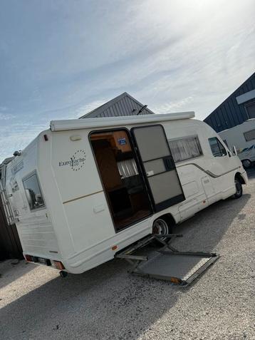 Camping car Iveco Mobilvetta Spécial PMR avec elevateur beschikbaar voor biedingen