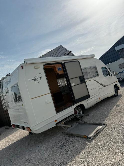 Camping car Iveco Mobilvetta Spécial PMR avec elevateur, Caravans en Kamperen, Mobilhomes, Bedrijf, Integraal, tot en met 2, Overige merken