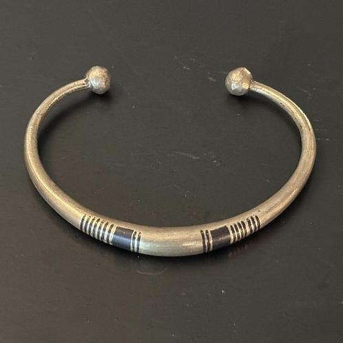 Bracelet touareg, Handtassen en Accessoires, Armbanden, Zo goed als nieuw, Zilver, Zilver, Ophalen