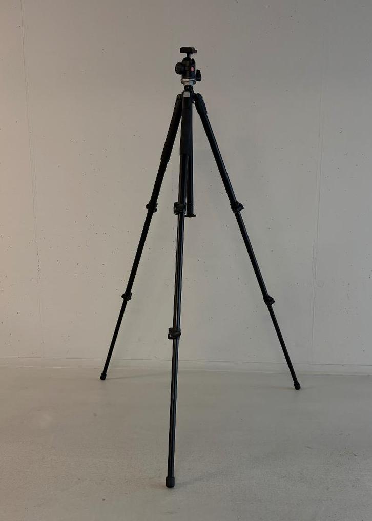 Manfrotto statief met 488RC2 balhoofd – stevige profi-set, TV, Hi-fi & Vidéo, Photo | Trépieds & Rotules, Utilisé, Trépied, 175 cm ou plus