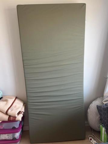 Sampli ziekenhuismatras(met matras beschermer en hoeslakens), Enlèvement, Utilisé, Matelas