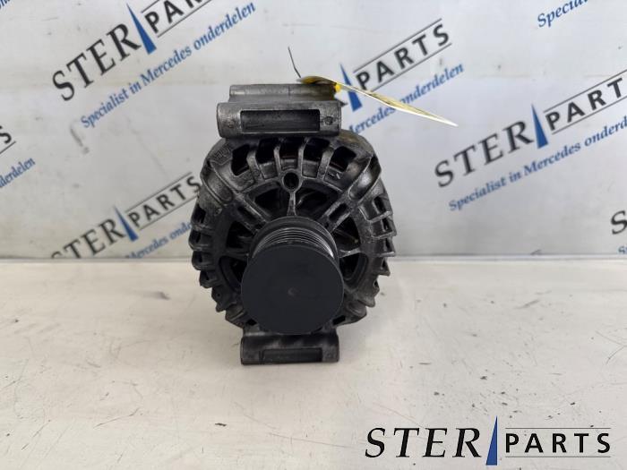 Dynamo van een Mercedes C-Klasse, Auto-onderdelen, Motor en Toebehoren, Mercedes-Benz, Gebruikt, 3 maanden garantie, Ophalen of Verzenden
