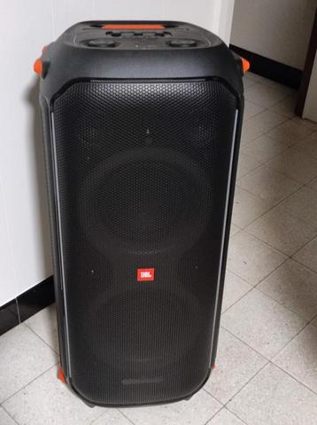 Boîte de fête JBL 710 en état neuf/utilisée plusieurs fois/2, Enlèvement, Comme neuf, JBL