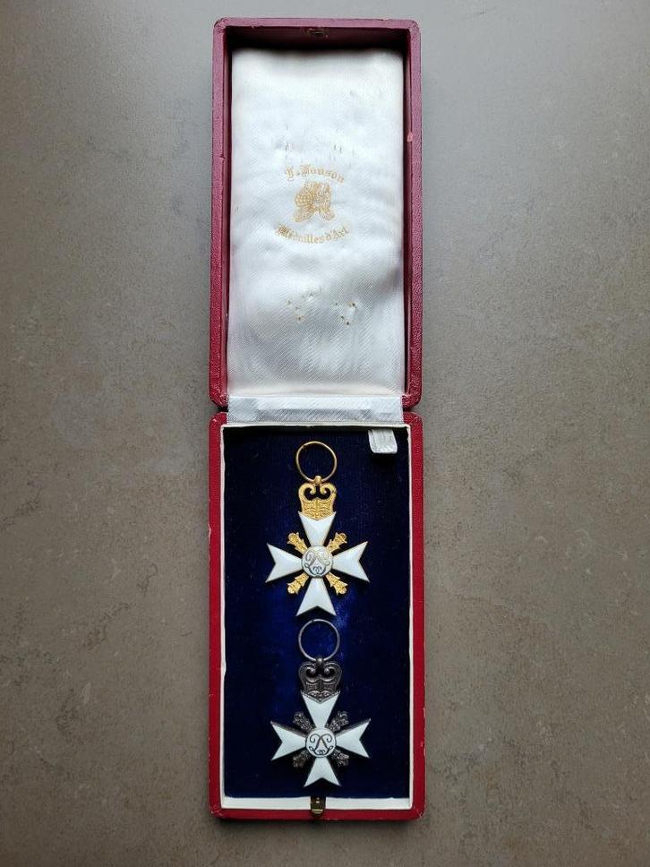 Medailles - Belgisch burgerlijk ereteken in doosje (2st), Verzamelen, Militaria | Algemeen, Overige soorten, Lintje, Medaille of Wings