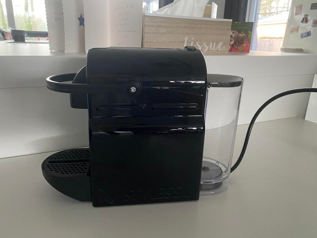 Nespresso Magimix, Afneembaar waterreservoir, Gebruikt, Espresso apparaat, Ophalen of Verzenden