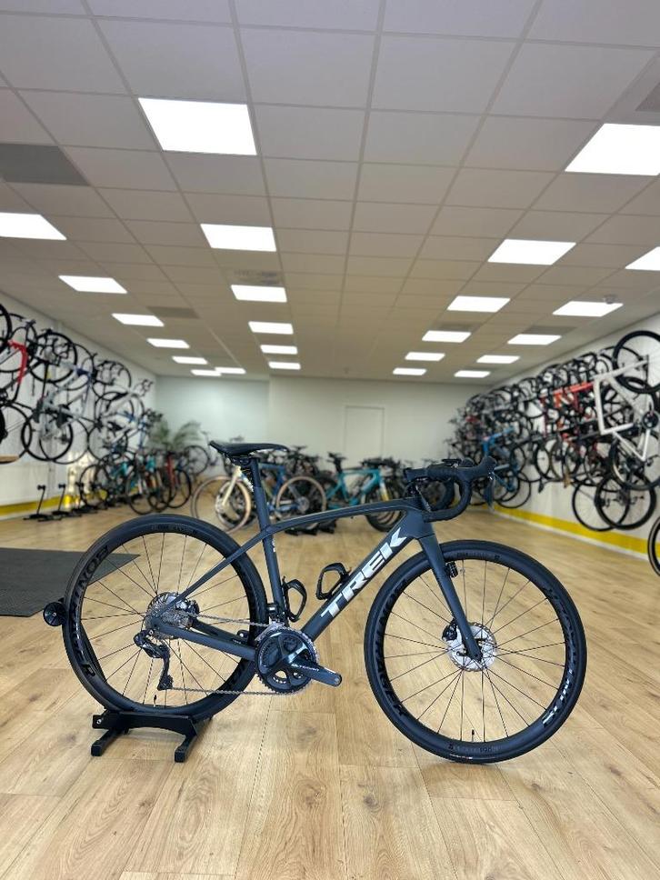 Trek Domane SL7 Di2 Carbon Racefiets, Sport en Fitness, Wielrennen, Zo goed als nieuw, Ophalen of Verzenden