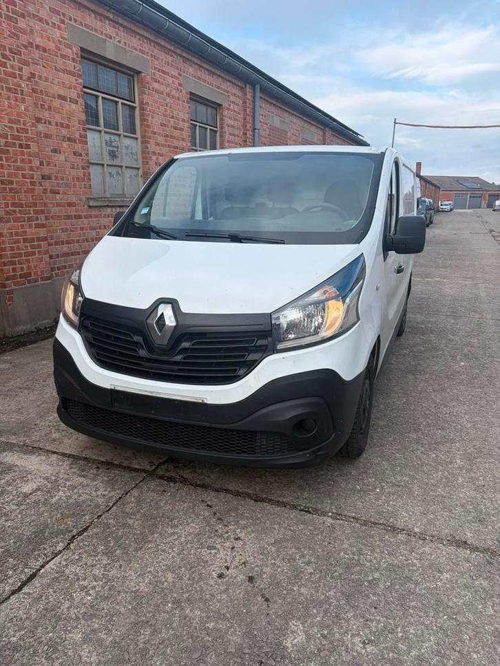 Renault trafic, Auto's, Bestelwagens en Lichte vracht, Particulier, Trekhaak, Renault, Diesel, Ophalen