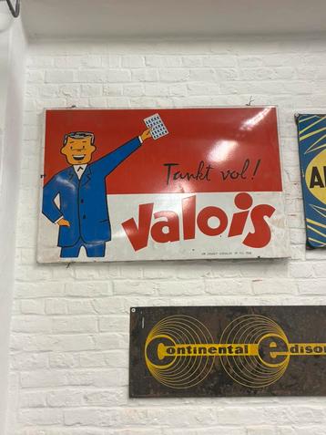 Valois emailbord, Enlèvement, Comme neuf