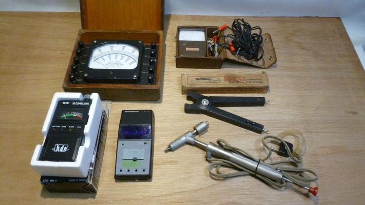 Lotje vintage electronische meters en aanverwante., Antiek en Kunst, Curiosa en Brocante, Ophalen of Verzenden