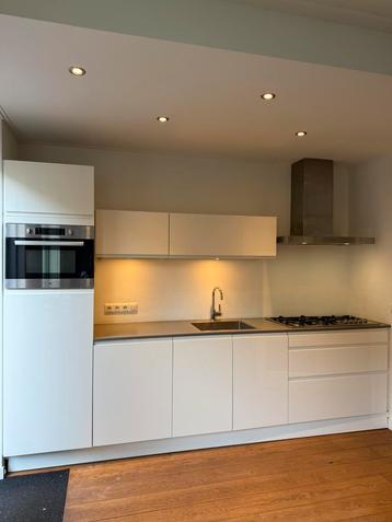 Complete Rechte Keuken Hoogglans + Apparatuur GEDEMONTEERD beschikbaar voor biedingen
