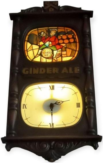 vintage Ginder-ale wandklok. beschikbaar voor biedingen