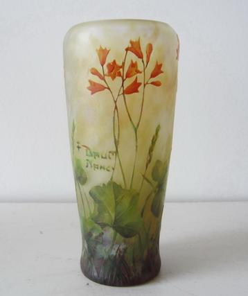 Antiek art nouveau cameo glazen vaas Daum Nancy, klokjes beschikbaar voor biedingen